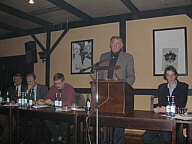 Das Podium v.l.n.r.: Paul Hatger, Martin Zeller, Hermann Coßmann, Hermann Schwarte, Jutta Engbers